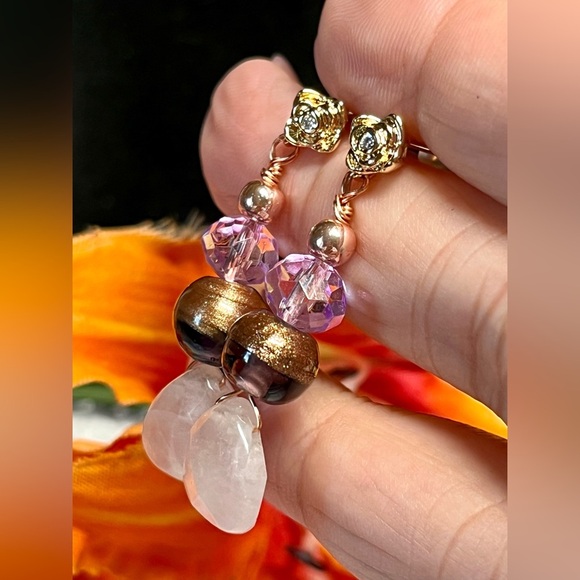 💋🎀genuine Rose quartz and murano glass earrings with roses -NWT - Picture 2 of 6